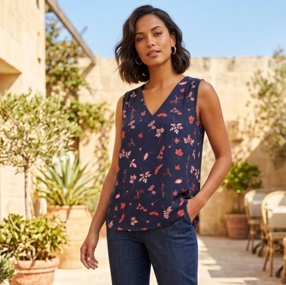 Renee C. Floral Navy and Coral Sleeveless Blouse Size Large EUC